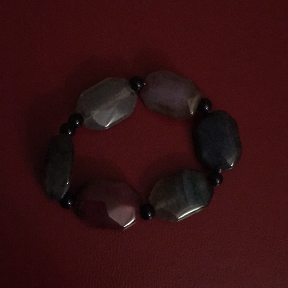 Elastic stone bracelet - Picture 2 of 3